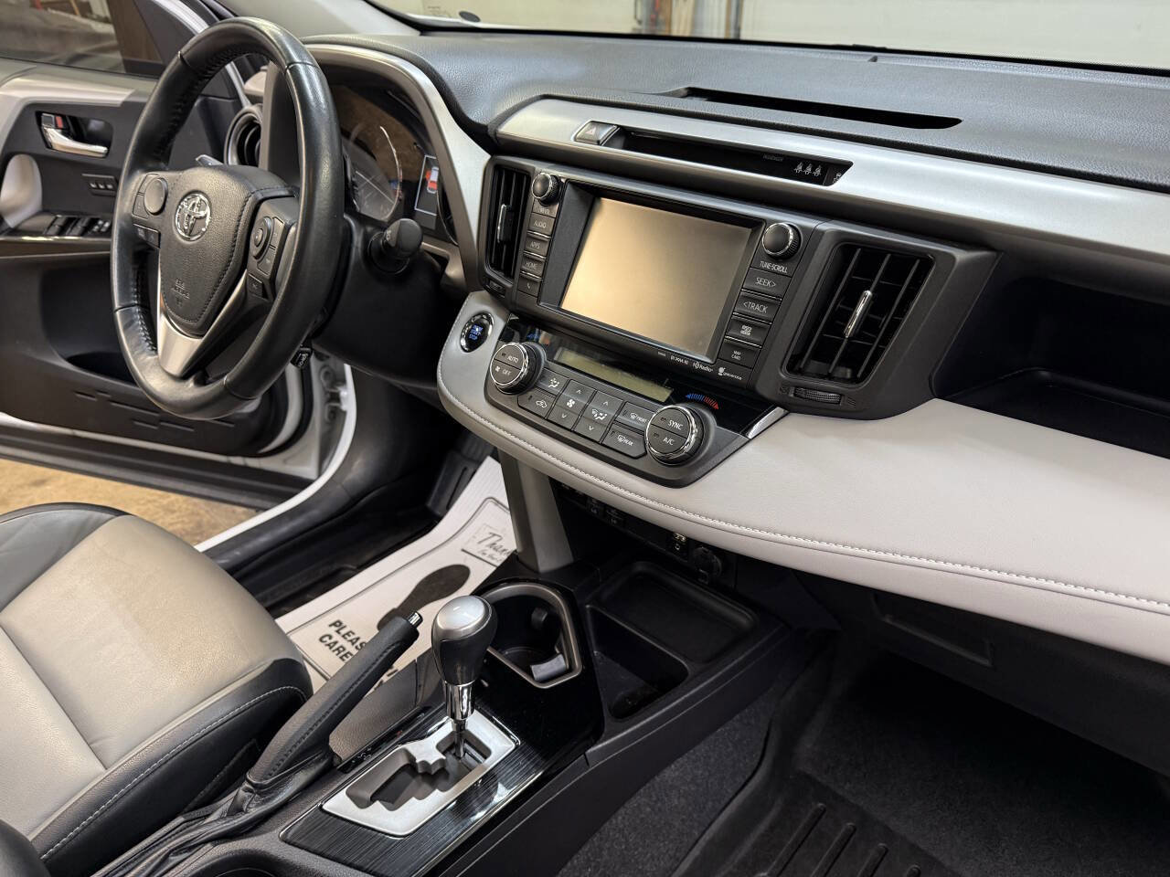 Used 2017 Toyota RAV4 Limited w/ Protection Package image 38