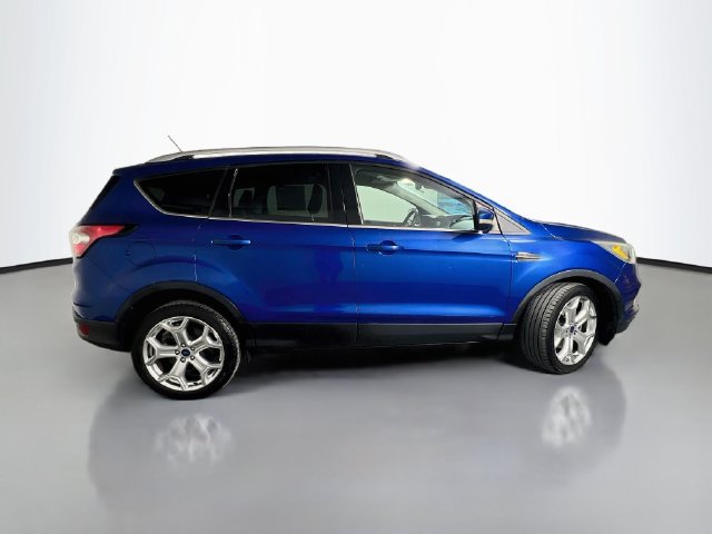 Used 2018 Ford Escape Titanium w/ Ford Safe & Smart Package FWD image 9