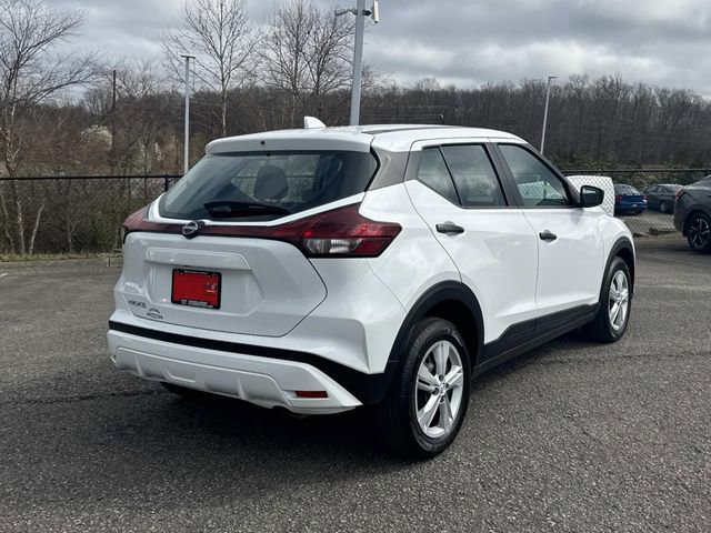 Certified 2025 Nissan Kicks Play S image 4