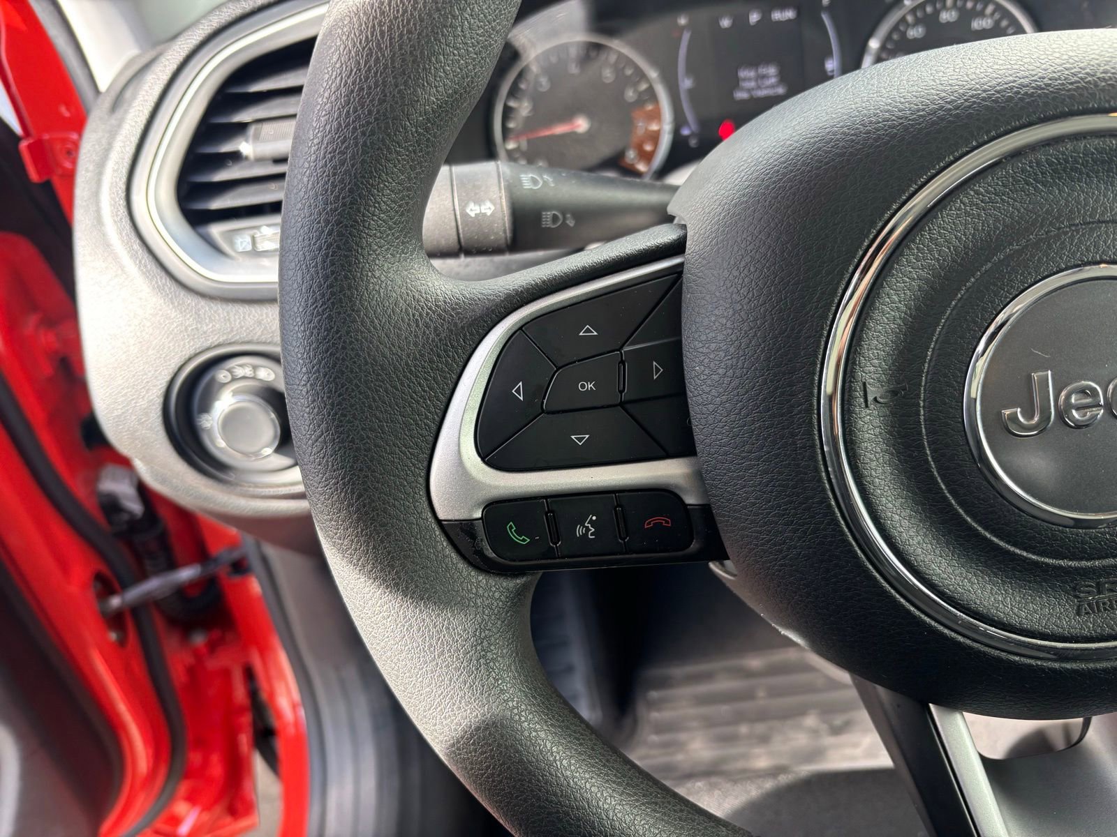 Used 2021 Jeep Renegade Sport w/ Sport Appearance Group FWD image 17