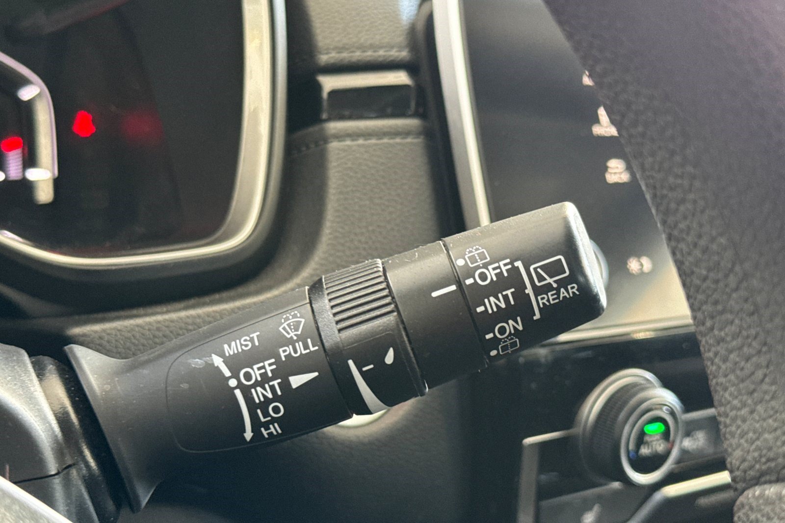 Used 2018 Honda CR-V EX image 33