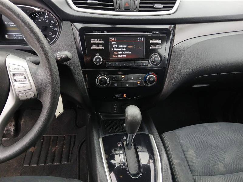 Used 2016 Nissan Rogue S image 14