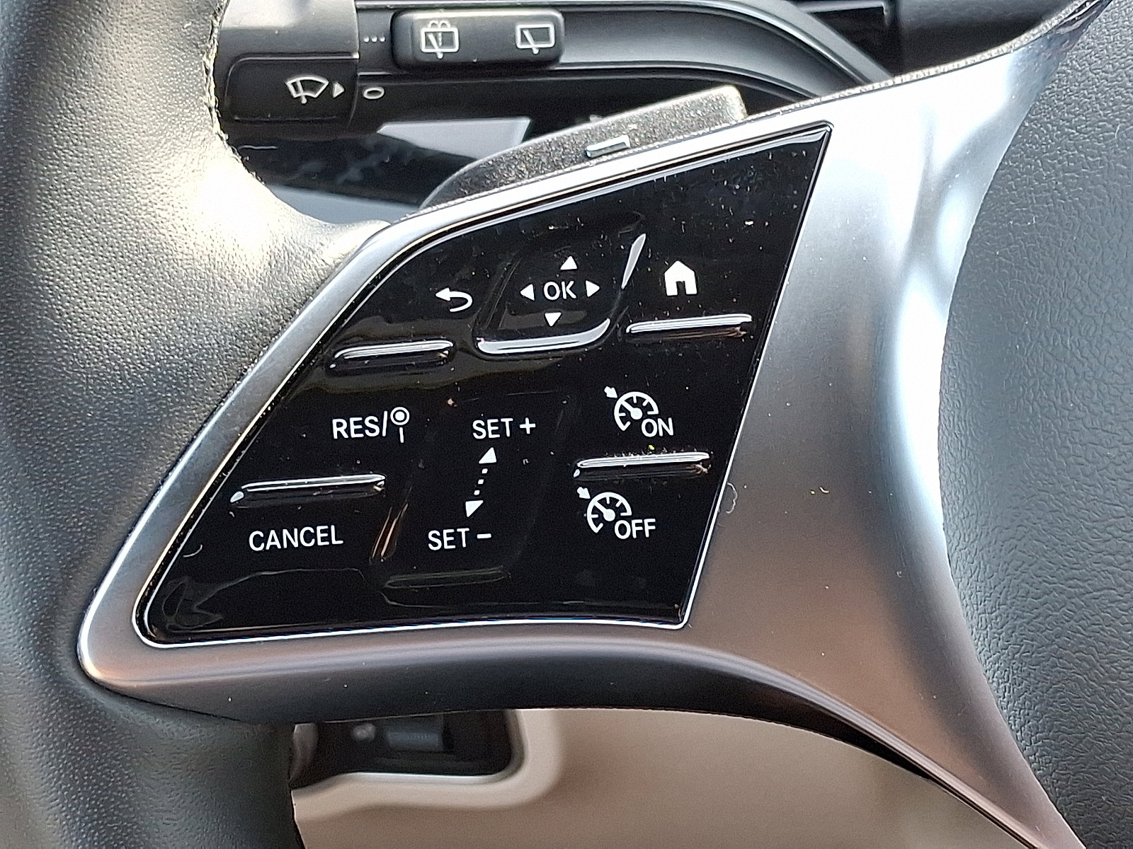 Certified 2025 Mercedes-Benz GLA 250 4MATIC image 20