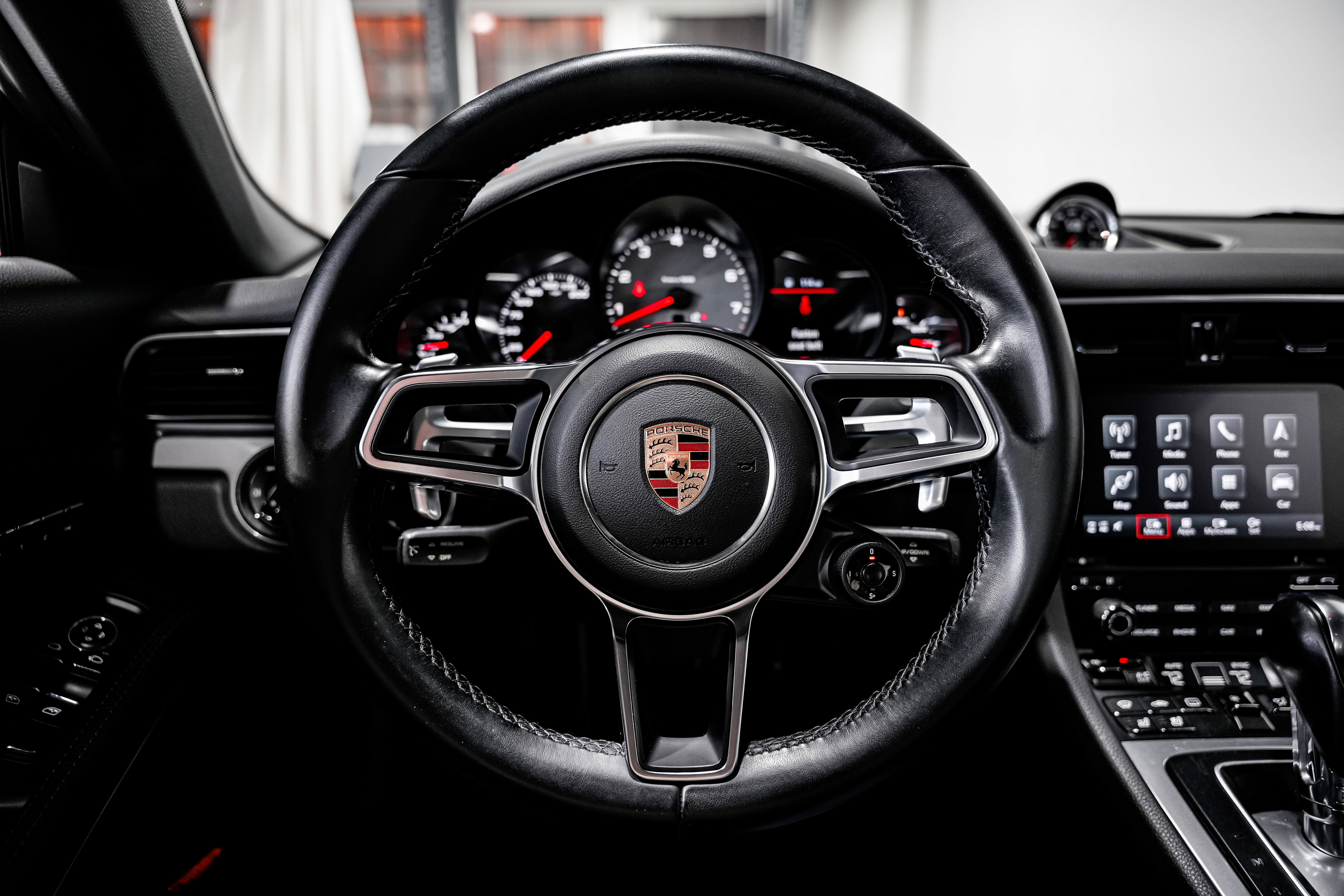 Used 2017 Porsche 911 Carrera S image 10