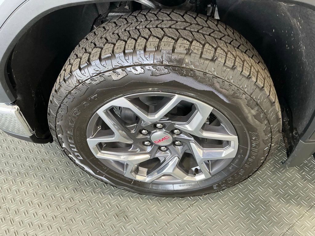 Used 2026 GMC Sierra 1500 SLT w/ SLT Premium Plus Package image 54