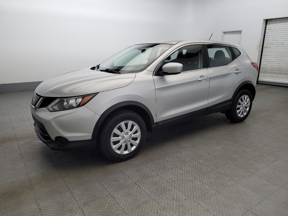Used 2018 Nissan Rogue Sport S image 2