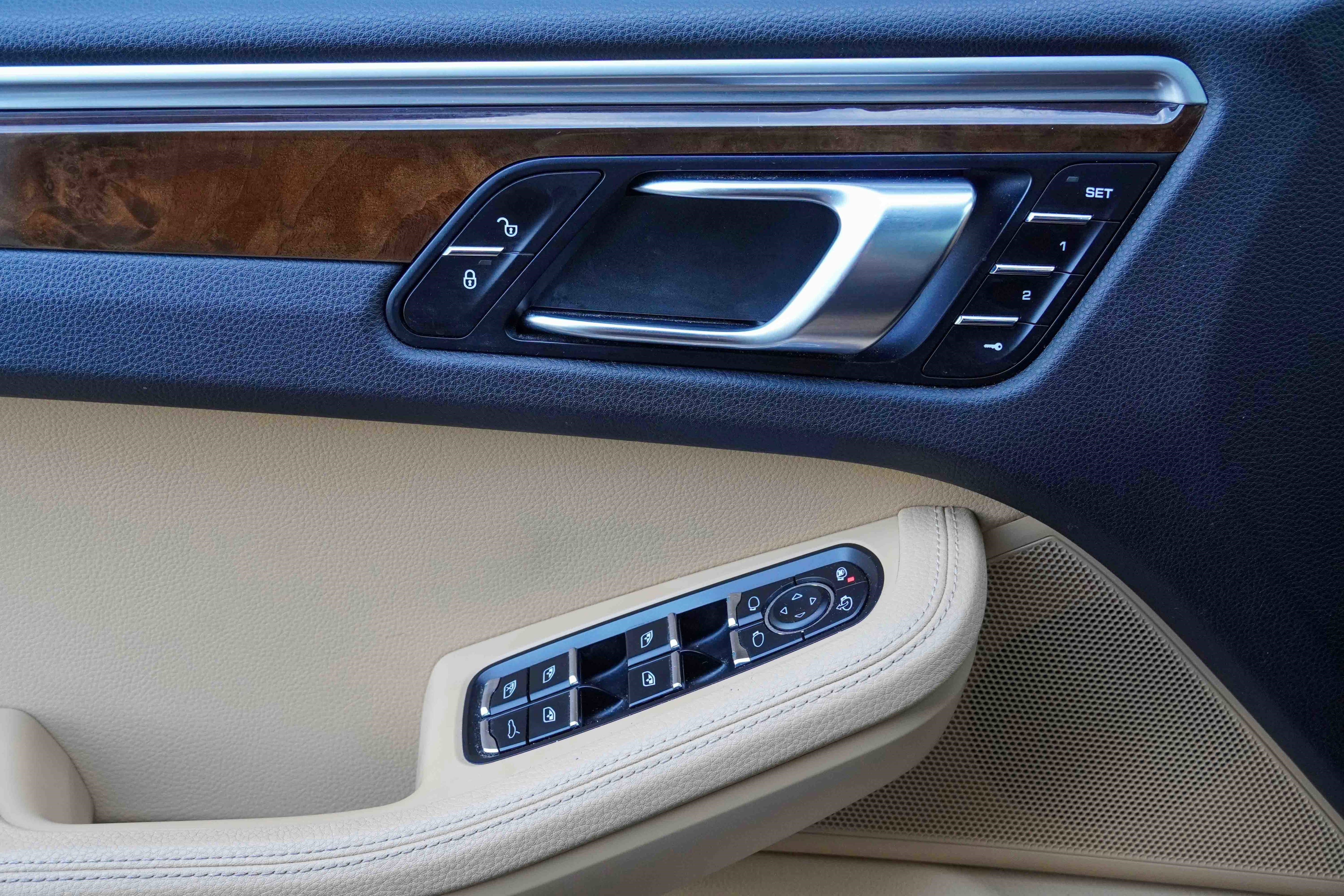 Used 2018 Porsche Macan Sport Edition image 15