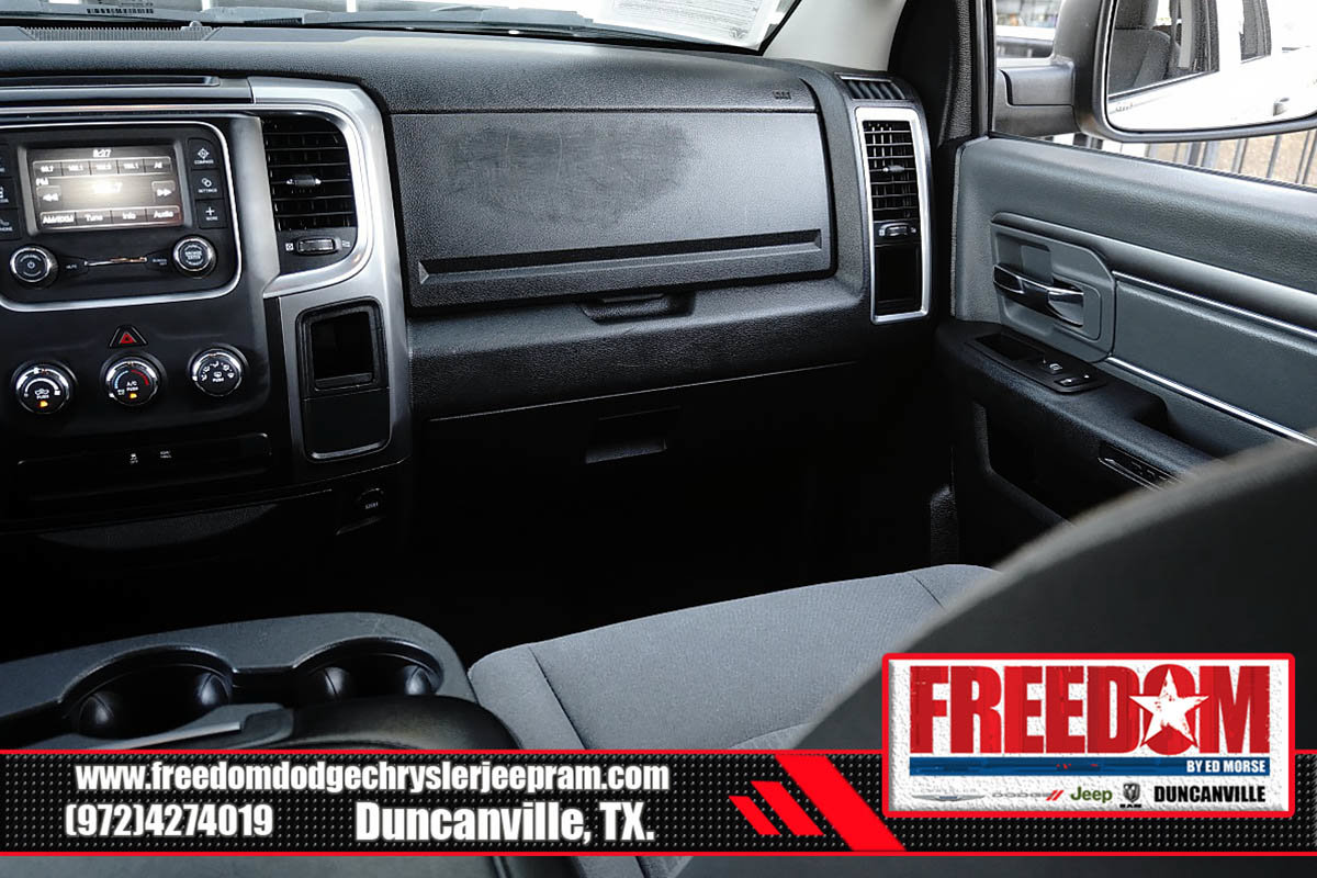 Used 2024 RAM 1500 Classic SLT AWD/4WD image 34
