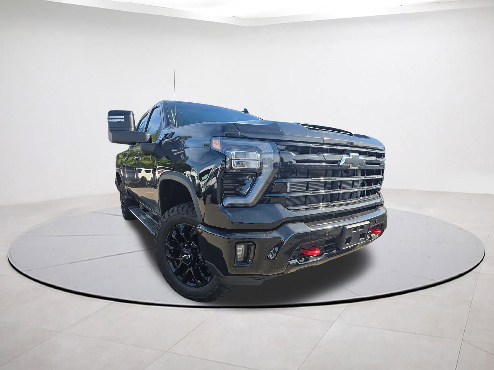 Used 2025 Chevrolet Silverado 3500 LTZ w/ LTZ Plus Package image 9