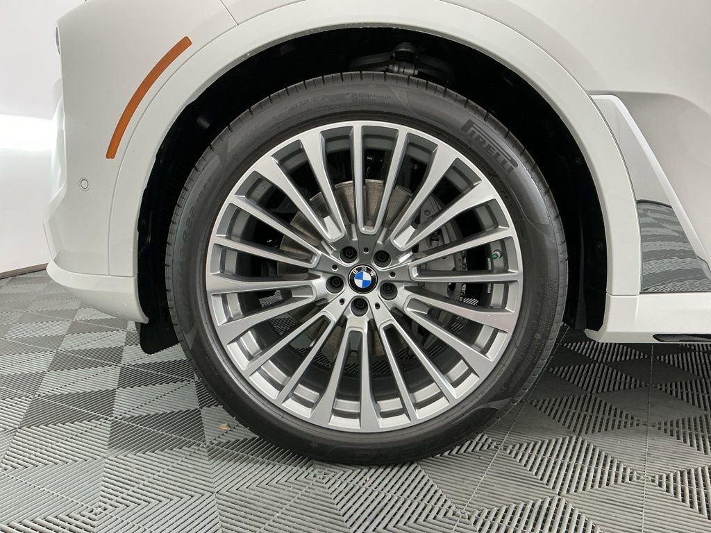 New 2026 BMW X7 xDrive40i w/ Executive Package AWD/4WD image 38
