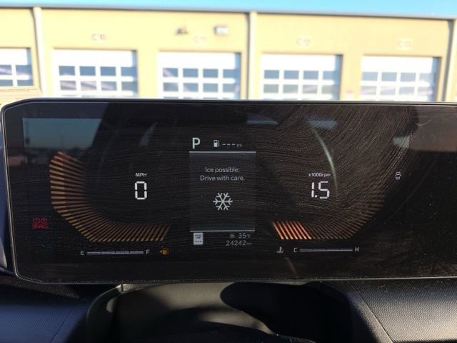 Used 2025 Kia K4 LXS FWD image 11