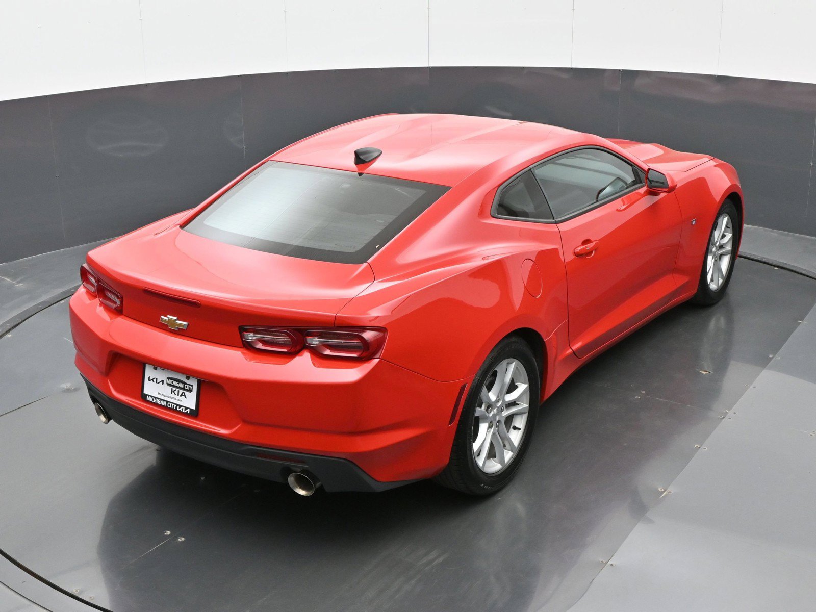 Used 2021 Chevrolet Camaro LS RWD image 26