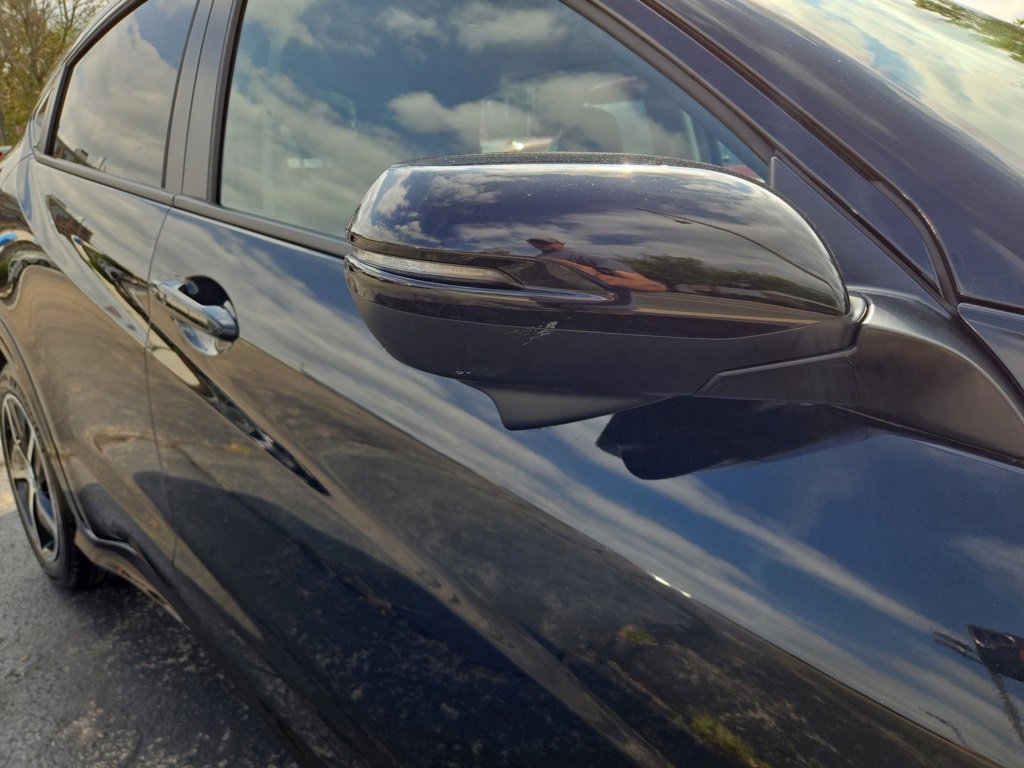 Used 2021 Honda HR-V Touring image 21