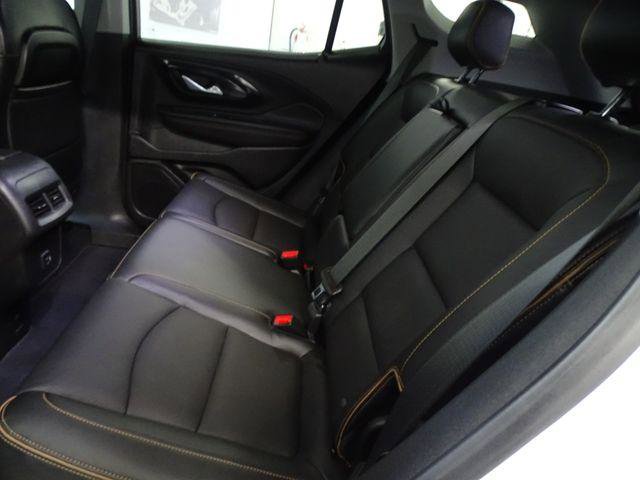 New 2023 GMC Terrain AT4 w/ Infotainment Package II AWD/4WD image 4