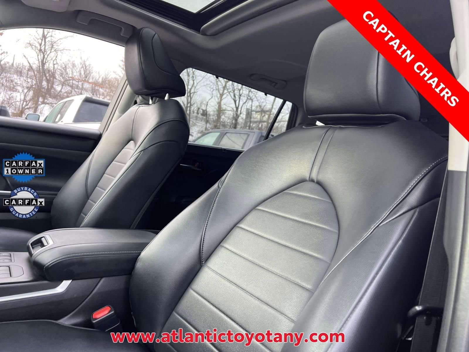 Used 2023 Toyota Highlander XLE AWD/4WD image 18