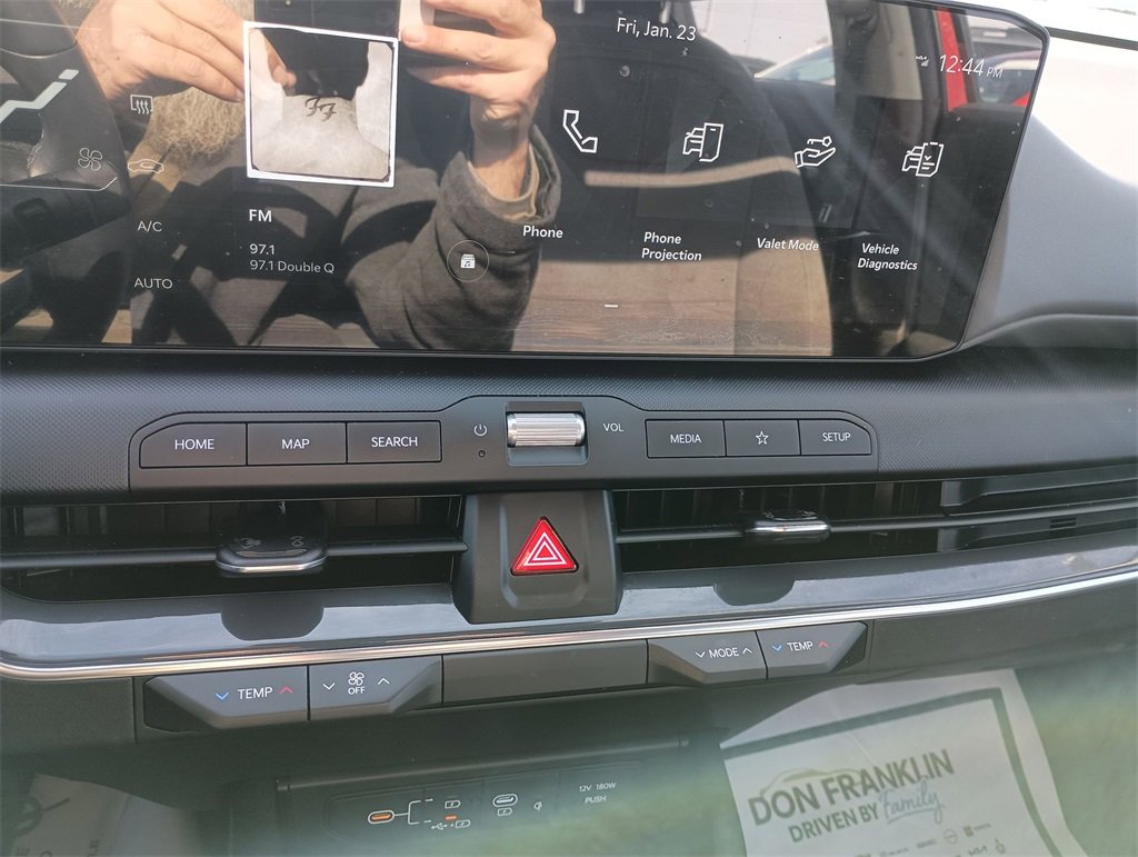 Used 2025 Kia K4 EX image 22