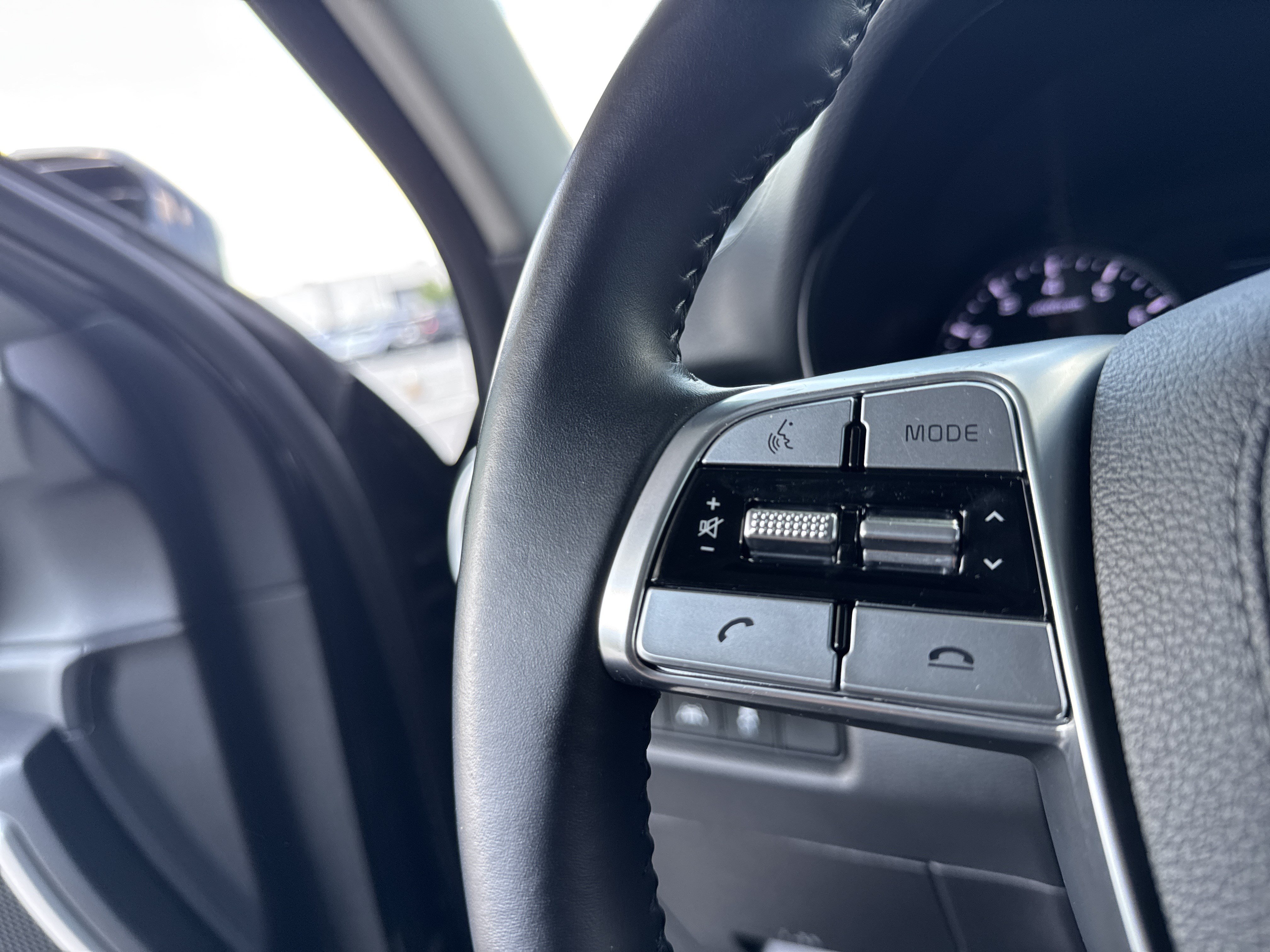 Used 2022 Kia Telluride S FWD image 19