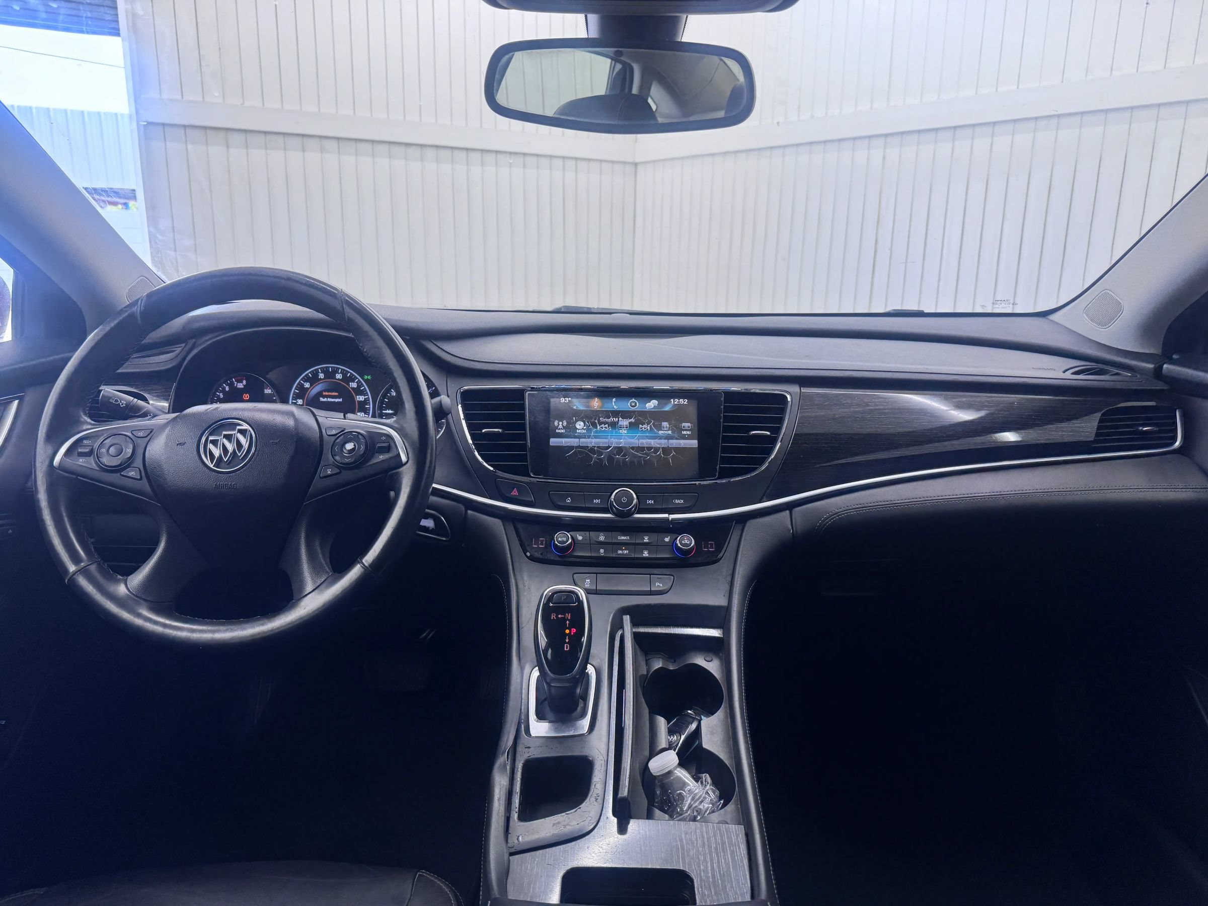 Used 2018 Buick LaCrosse Essence FWD image 17