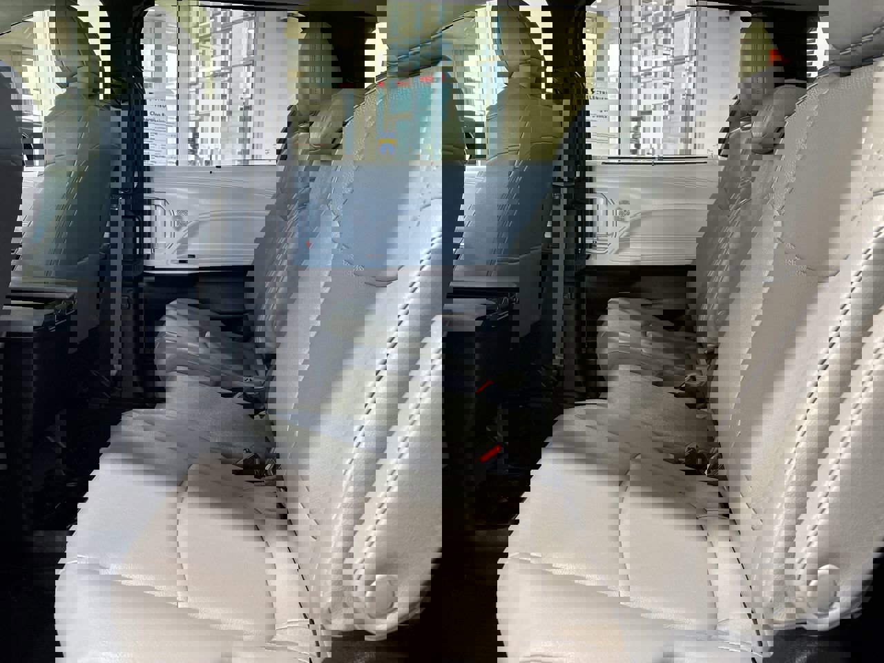 Certified 2025 Toyota Sienna XLE image 24