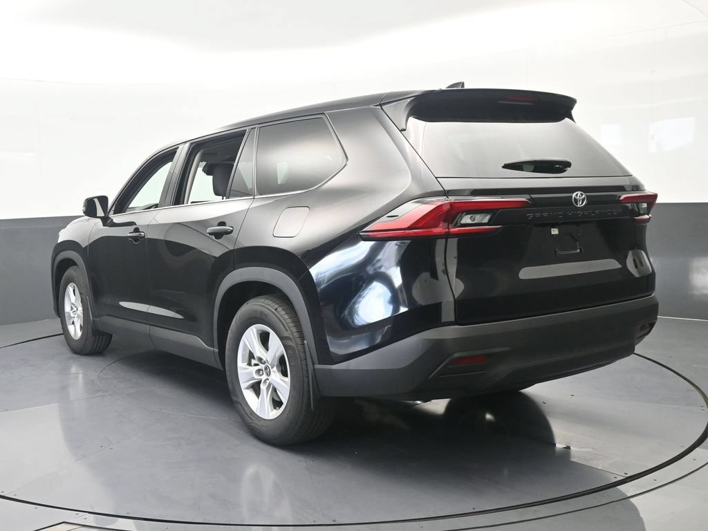 Used 2025 Toyota Grand Highlander FWD image 4