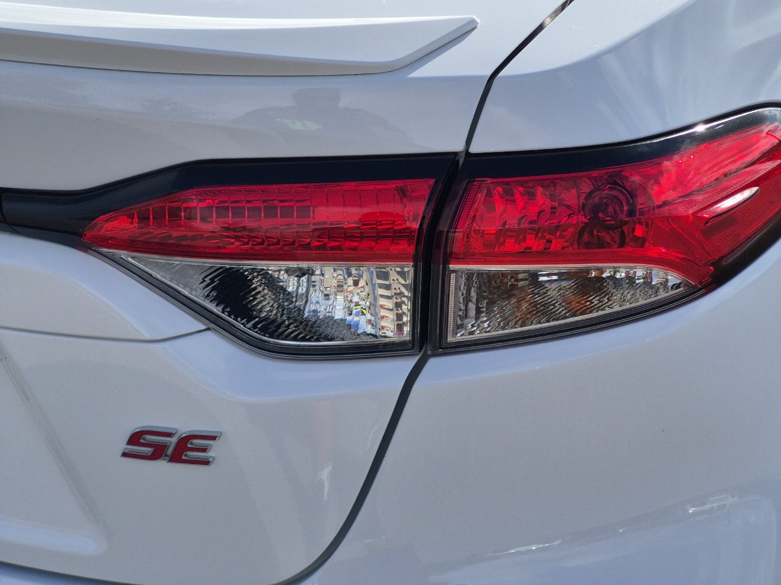 Certified 2025 Toyota Corolla SE FWD image 23