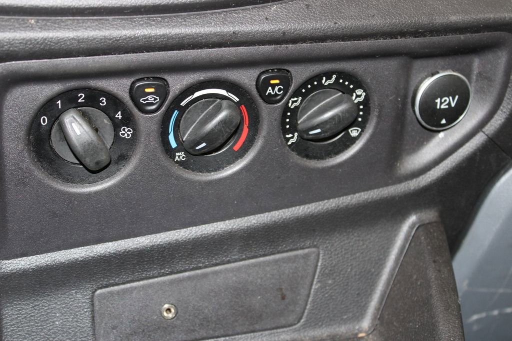 Used 2018 Ford Transit 150 XL image 27