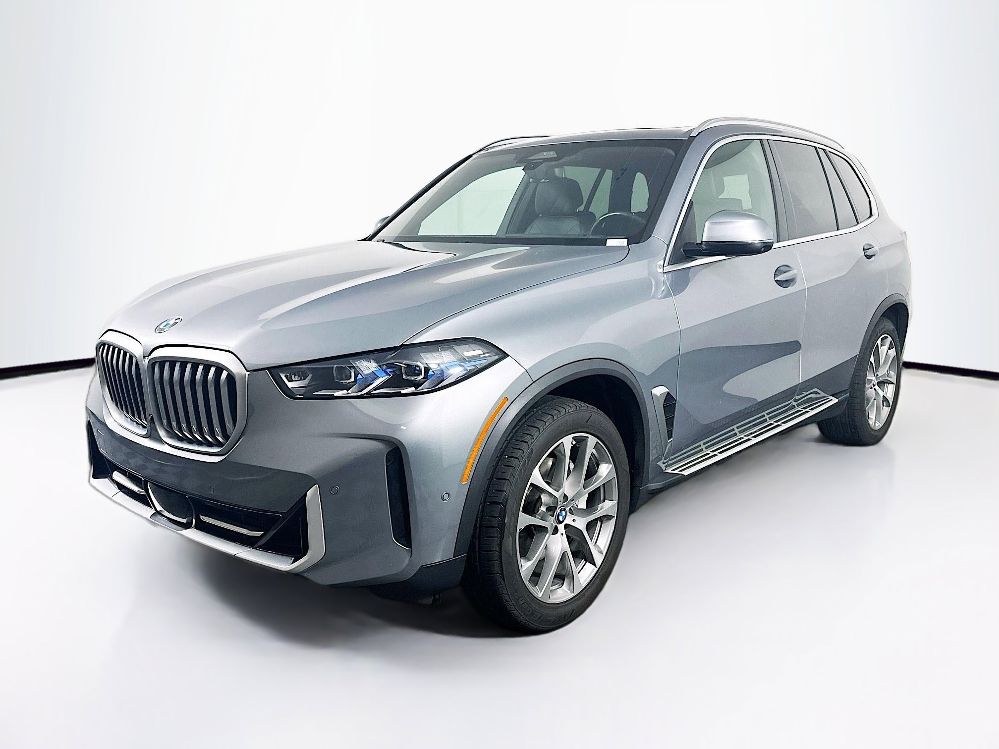 Used 2024 BMW X5 sDrive40i image 3