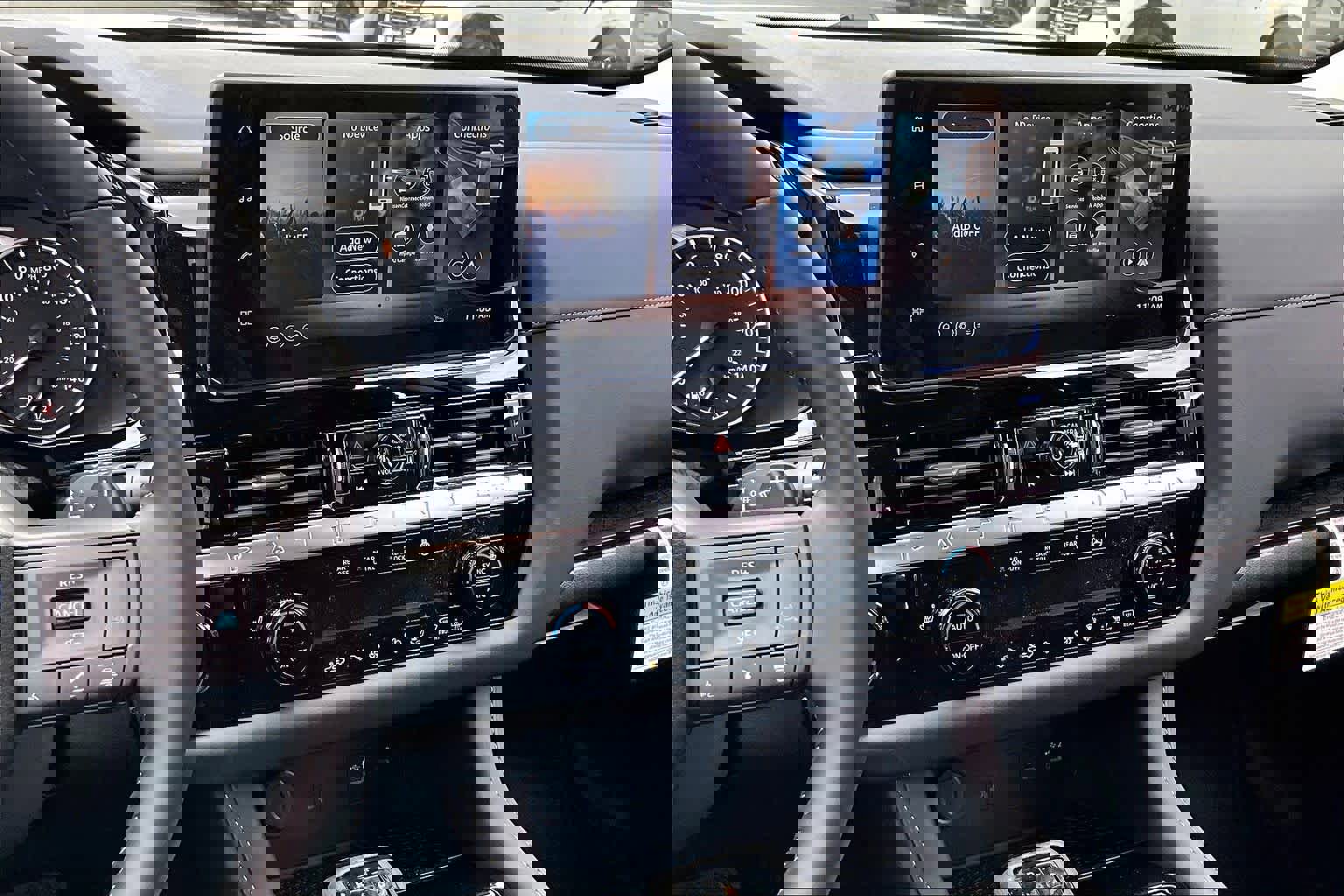 New 2026 Nissan Pathfinder SV image 6