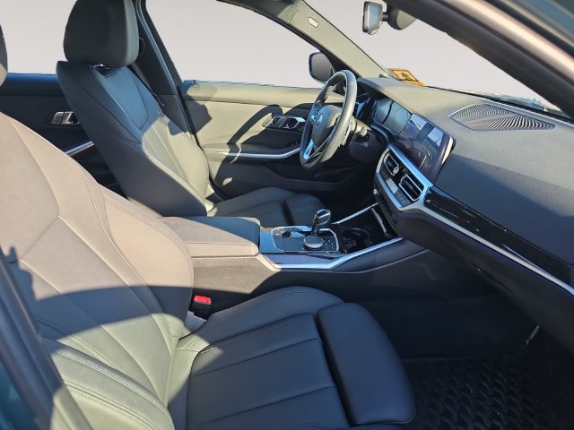 Used 2021 BMW 330i xDrive Sedan w/ Convenience Package AWD/4WD image 15