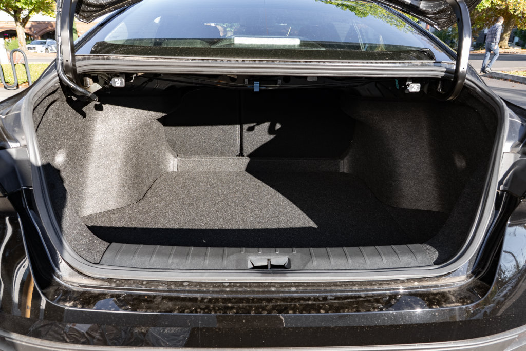 New 2027 Nissan Sentra S w/ Floor Mat Package FWD image 8