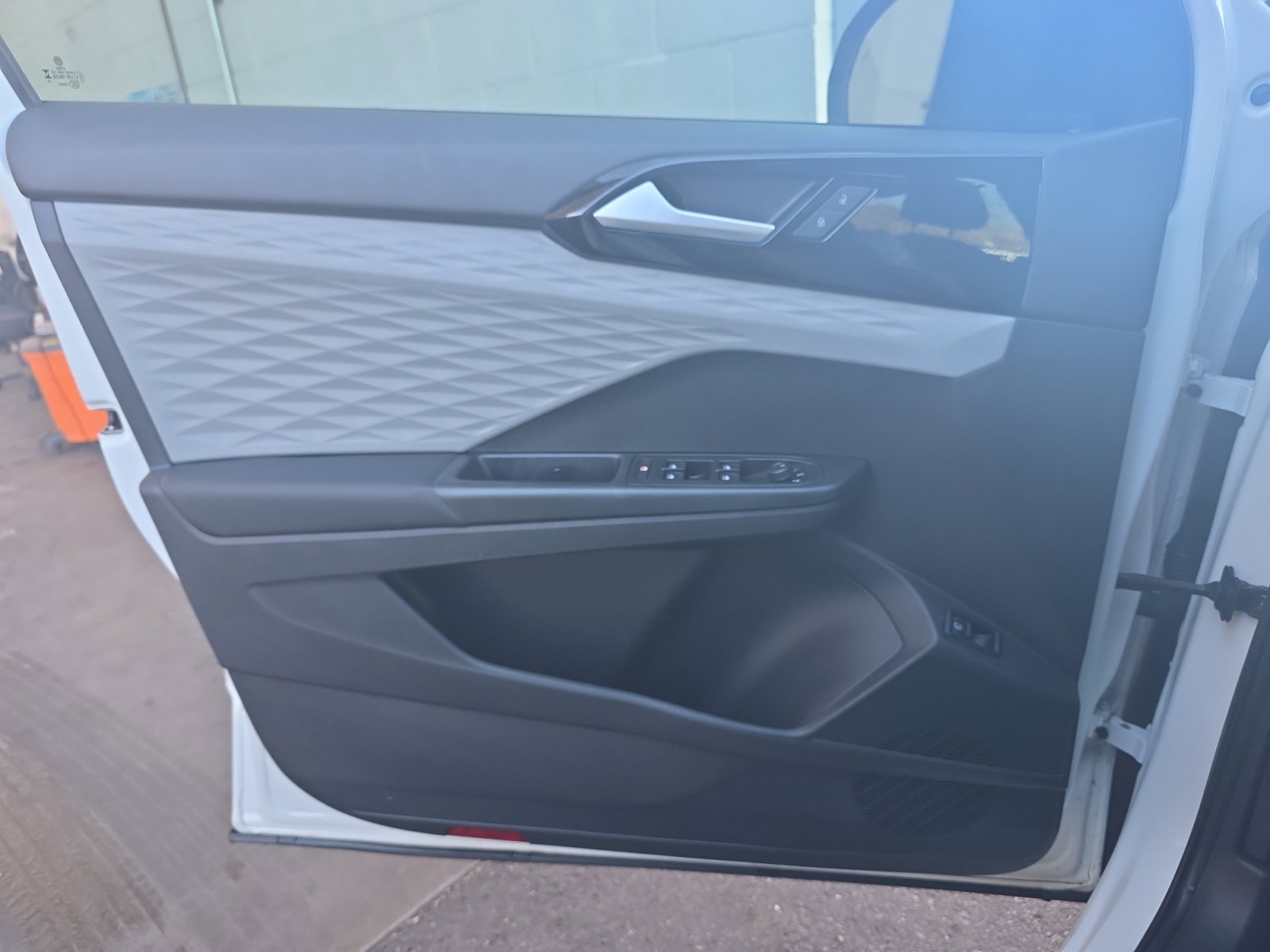 Used 2023 Volkswagen Taos S image 13