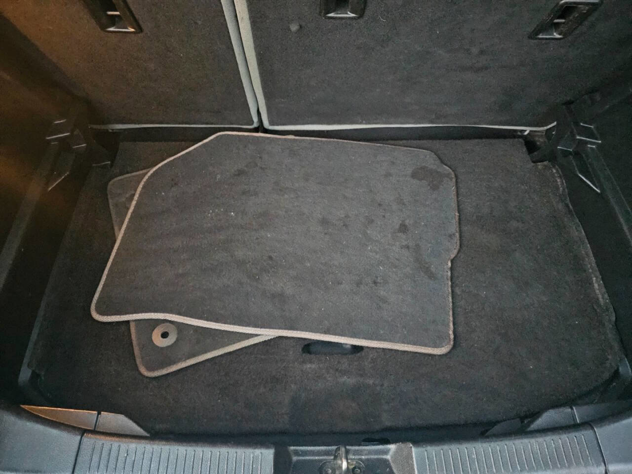 Used 2017 Chevrolet Sonic LT image 35