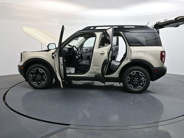 Used 2025 Ford Bronco Sport Outer Banks image 40