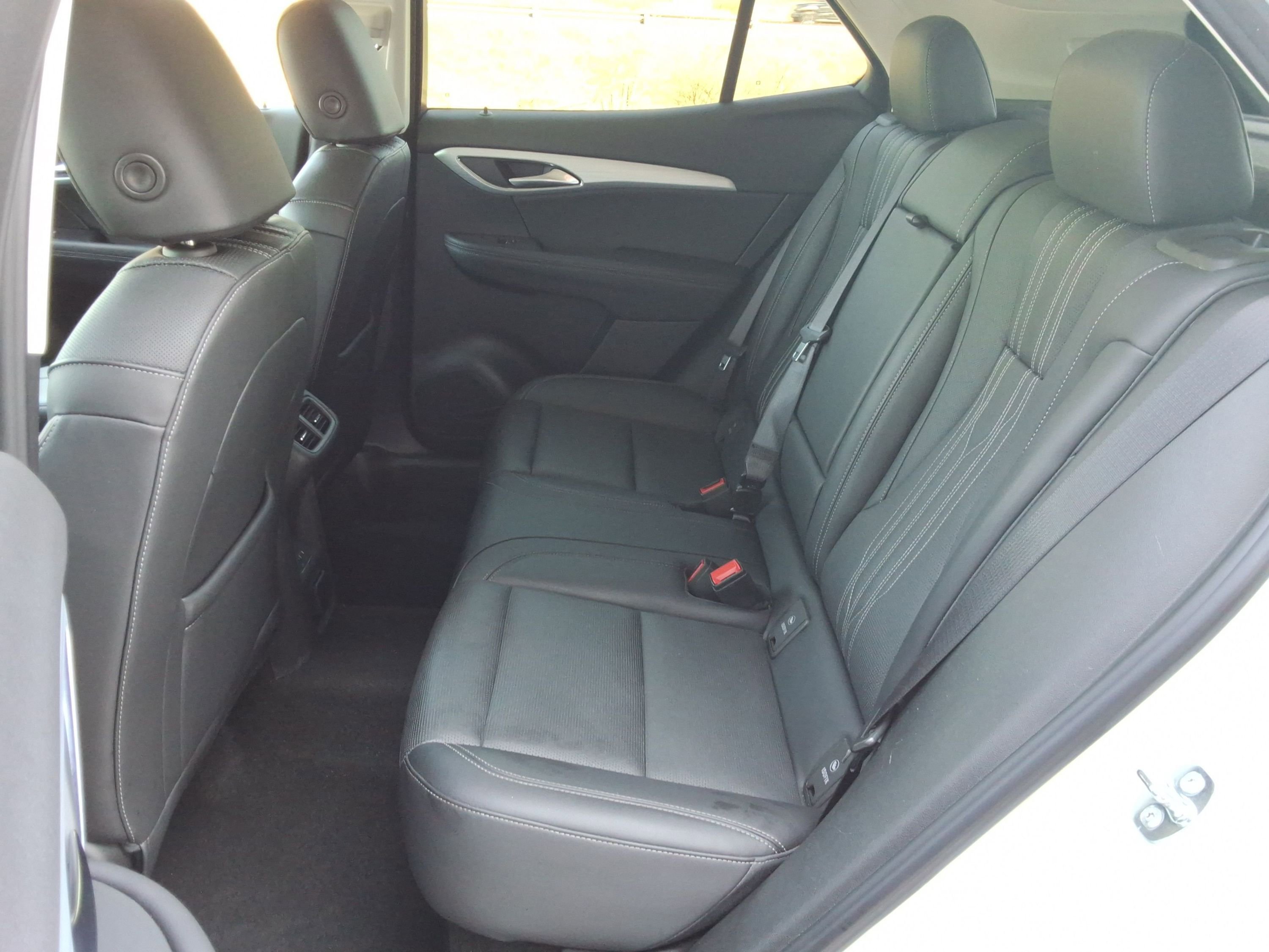 Used 2024 Buick Envision Avenir AWD/4WD image 29
