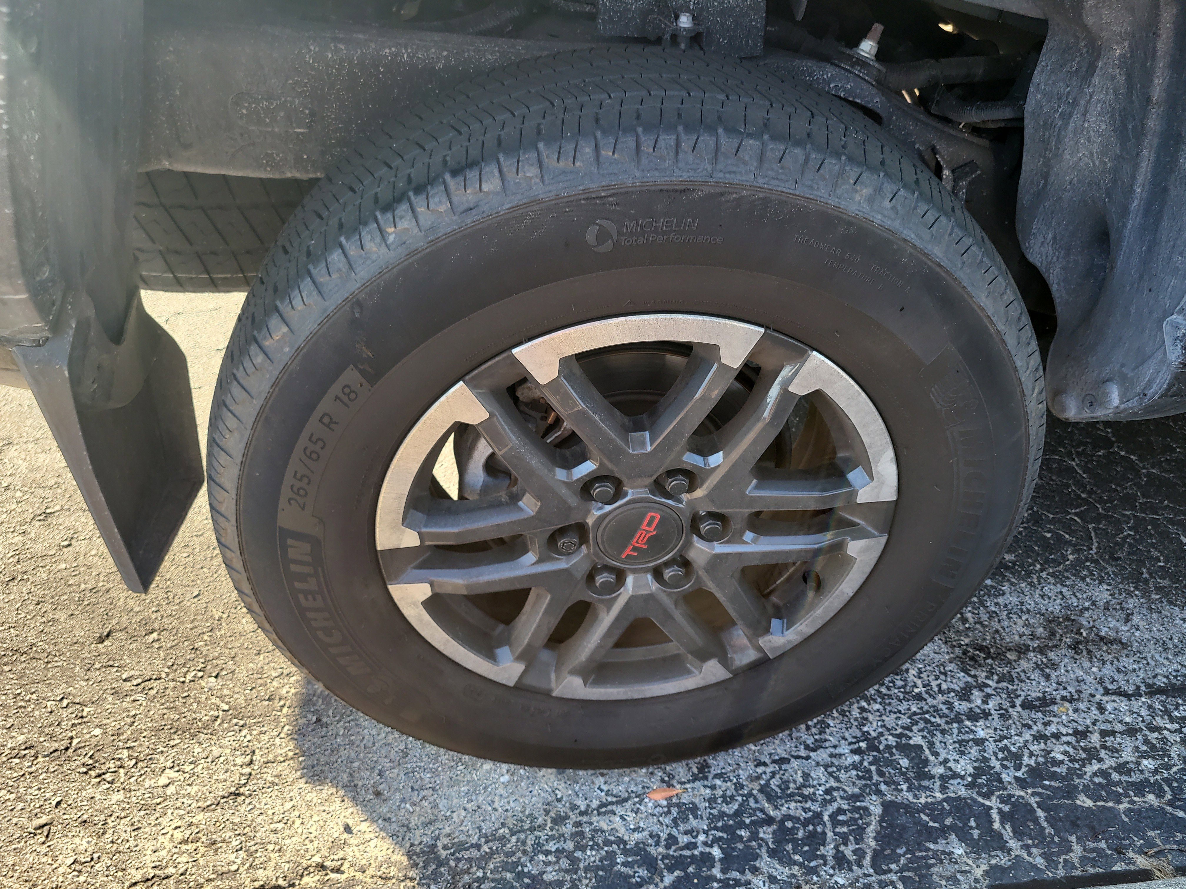 Used 2024 Toyota Tacoma TRD Sport image 9