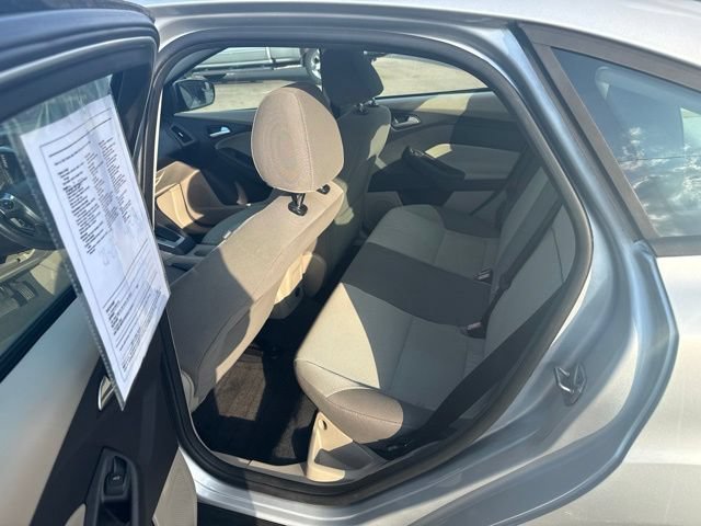 Used 2014 Ford Focus SE FWD image 10