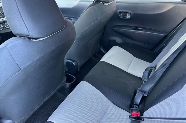 Used 2014 Toyota Yaris LE image 14
