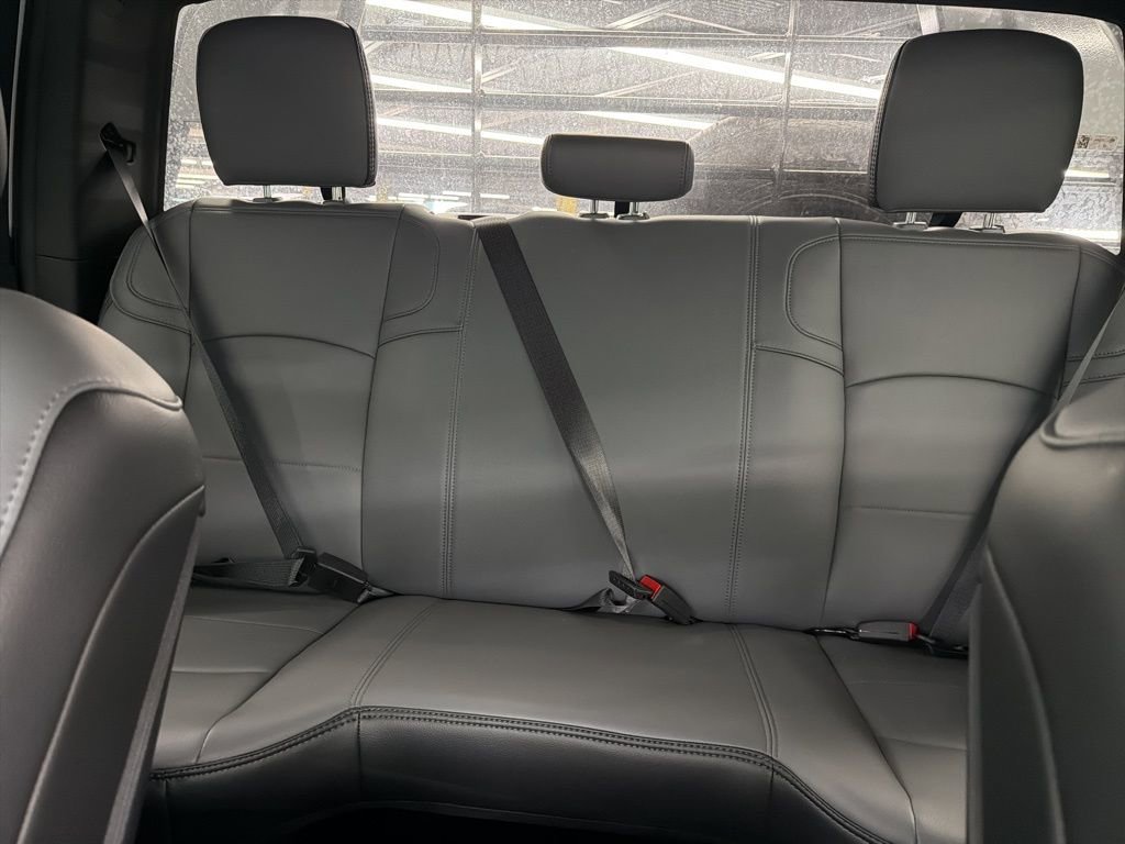 New 2026 RAM 3500 4x4 Crew Cab DRW image 15