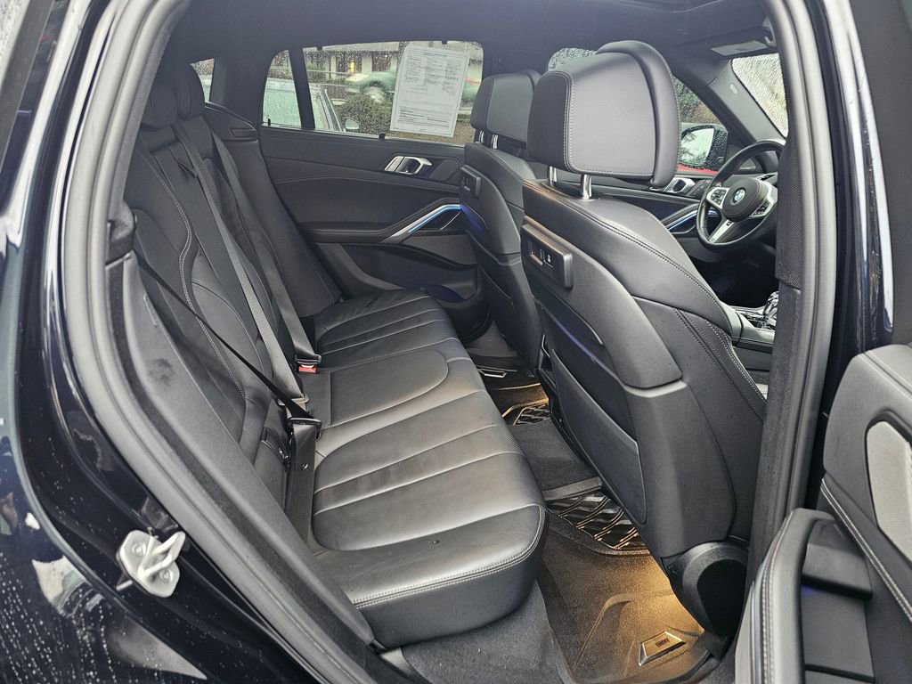 Used 2022 BMW X6 M50i w/ Executive Package AWD/4WD image 26