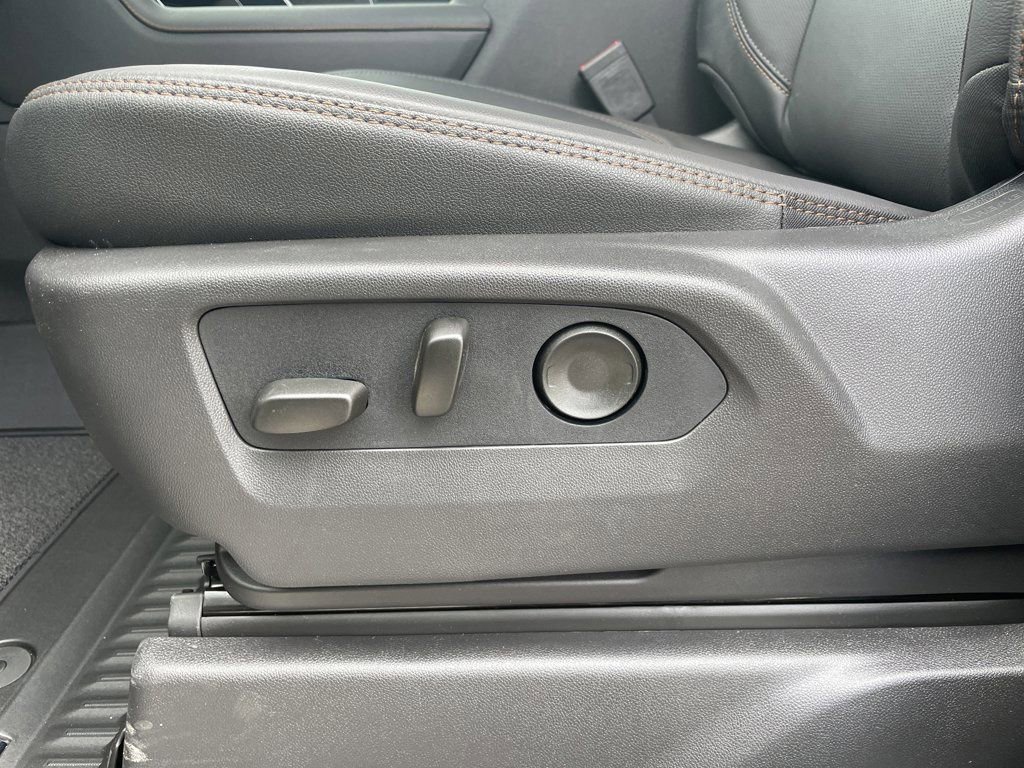 New 2026 GMC Sierra 2500 AT4 w/ AT4 Premium Plus Package image 35