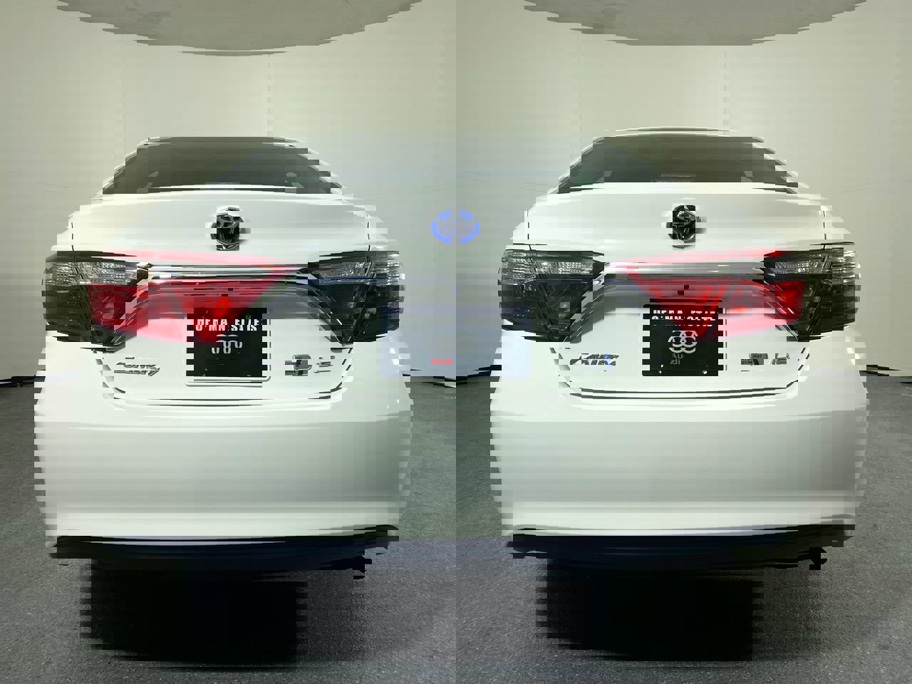 Used 2015 Toyota Camry LE image 30