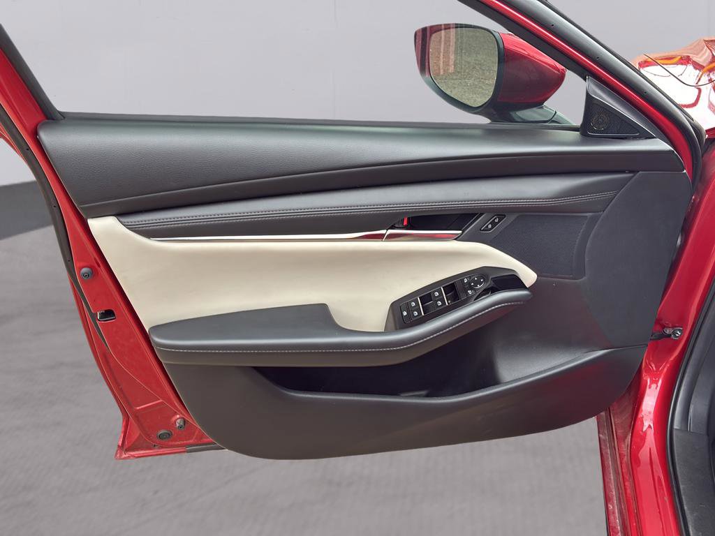 Used 2025 MAZDA MAZDA3 s FWD image 20