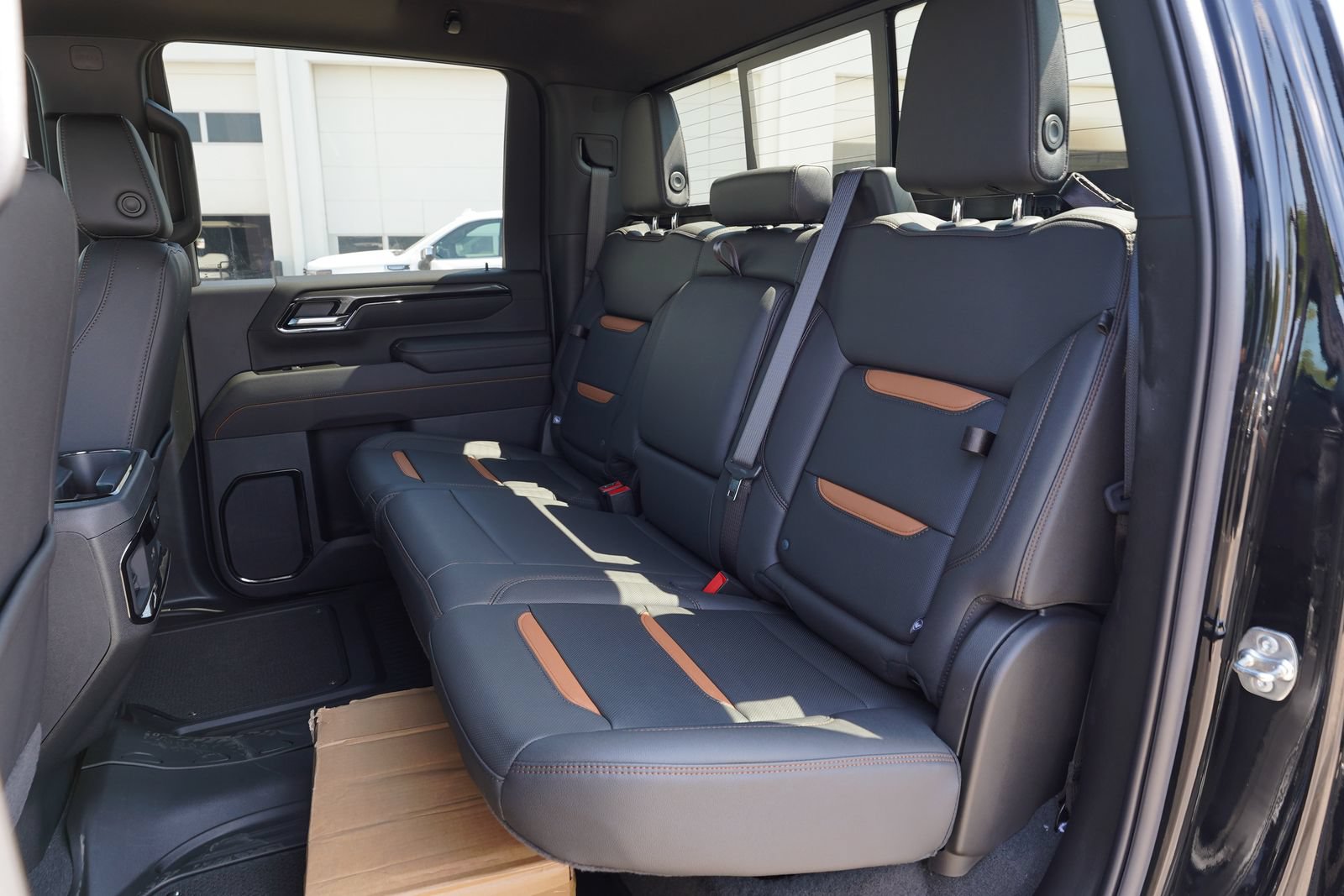 New 2026 GMC Sierra 2500 AT4 w/ AT4 Premium Plus Package AWD/4WD image 20