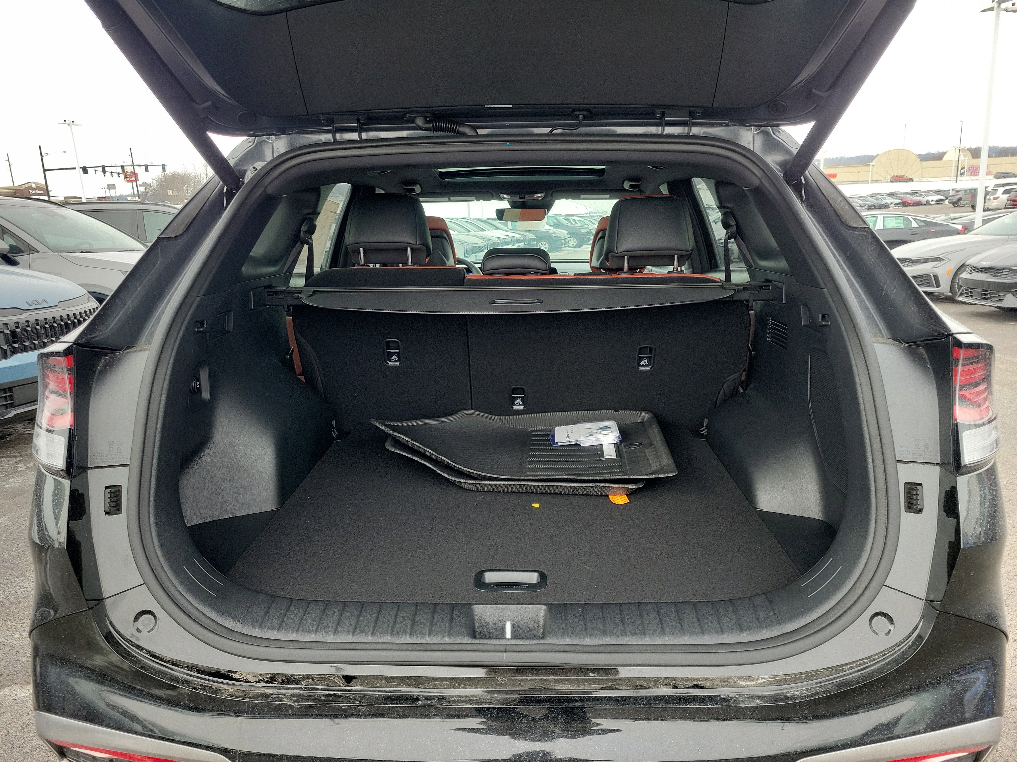 New 2025 Kia Sportage SX Prestige image 5