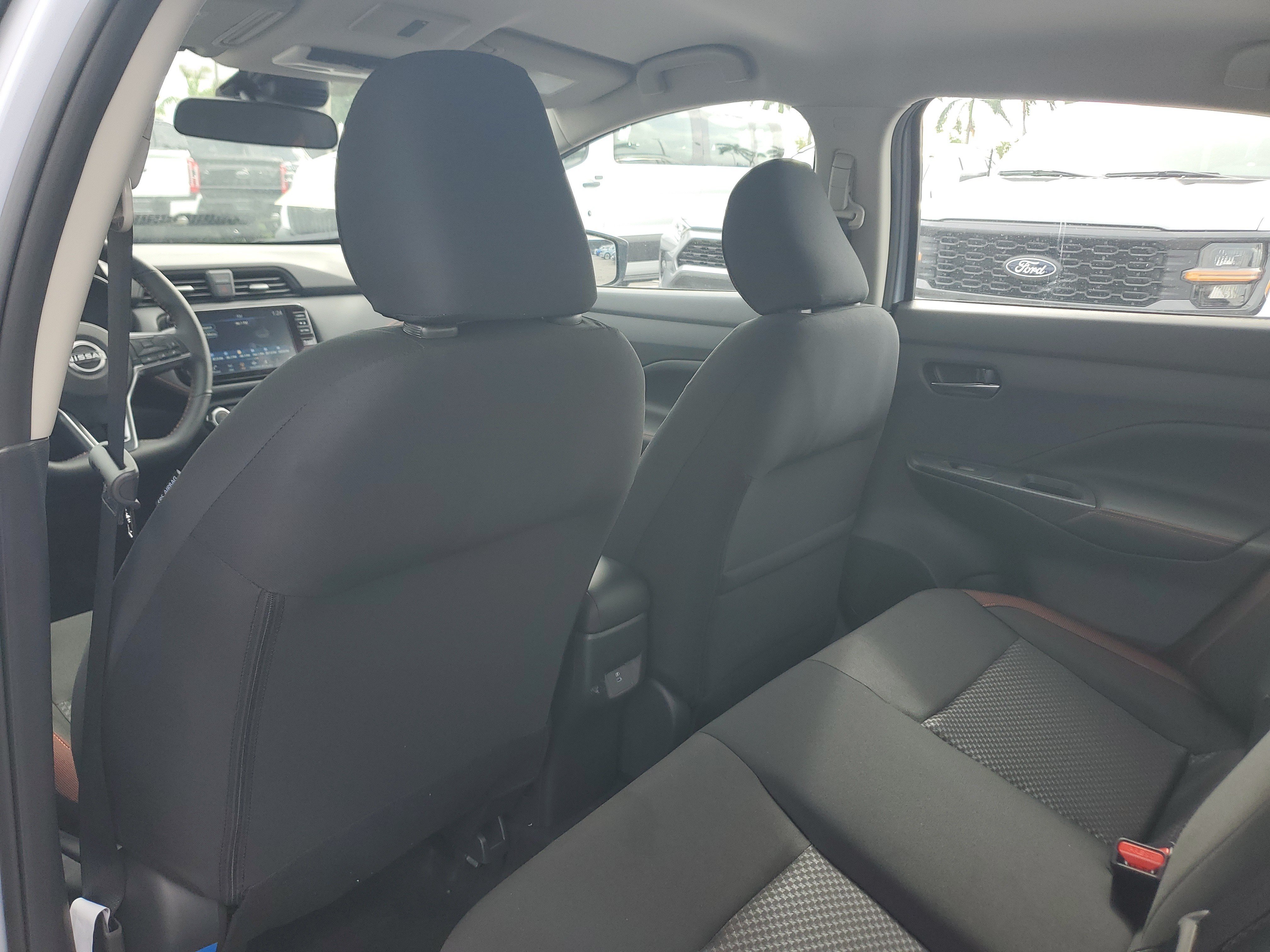 Used 2025 Nissan Versa SR w/ Trunk Package FWD image 11