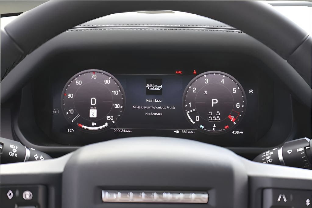 New 2026 Land Rover Defender 130 X-Dynamic SE AWD/4WD image 22