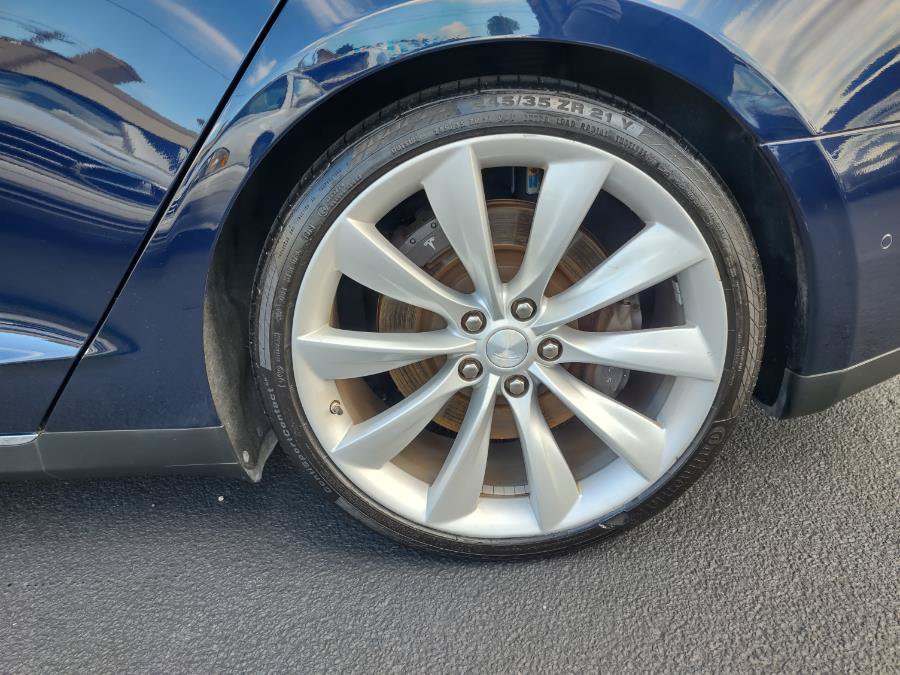 Used 2014 Tesla Model S 85 RWD image 31