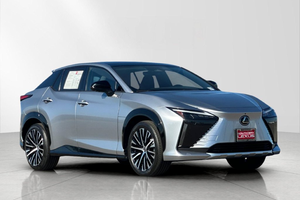 Used 2023 Lexus RZ 450e Premium w/ Accessory Package (Z1) AWD/4WD image 8