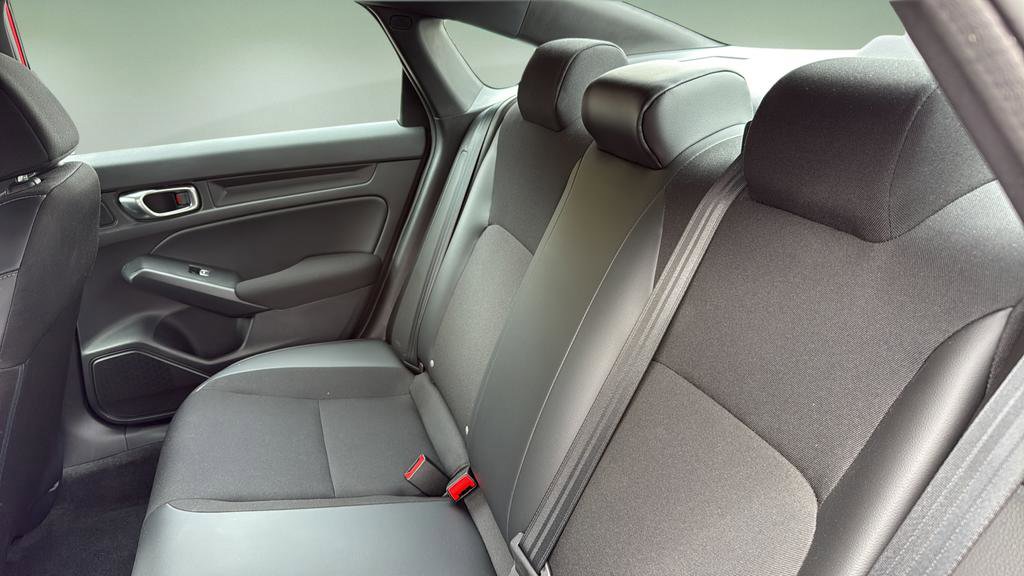 Used 2023 Honda Civic Sport image 14
