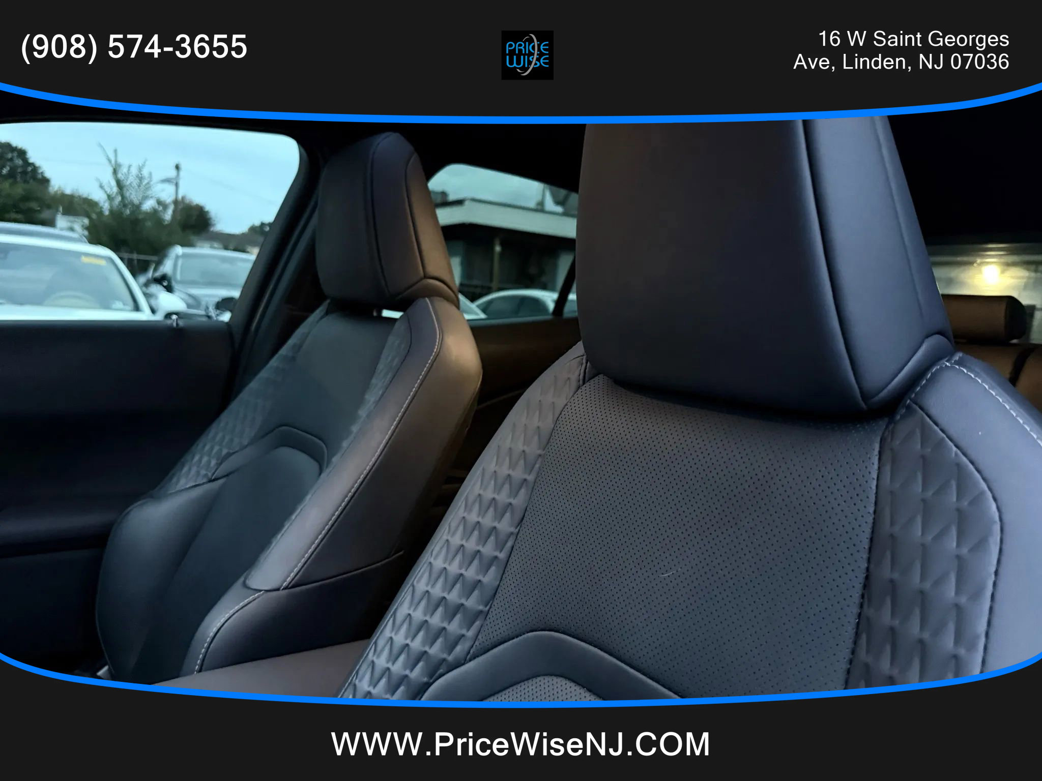 Used 2022 Lexus UX 250h w/ Premium Package image 10